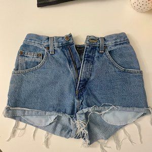 VINTAGE ROUTE 66 • RIPPED JEAN SHORTS • SIZE 2